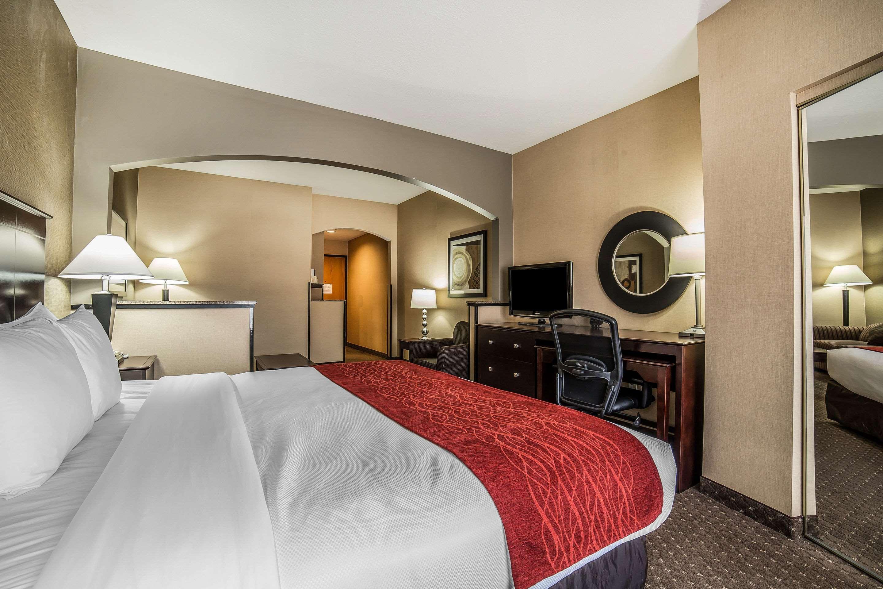 Comfort Suites Ogden Conference Center Buitenkant foto