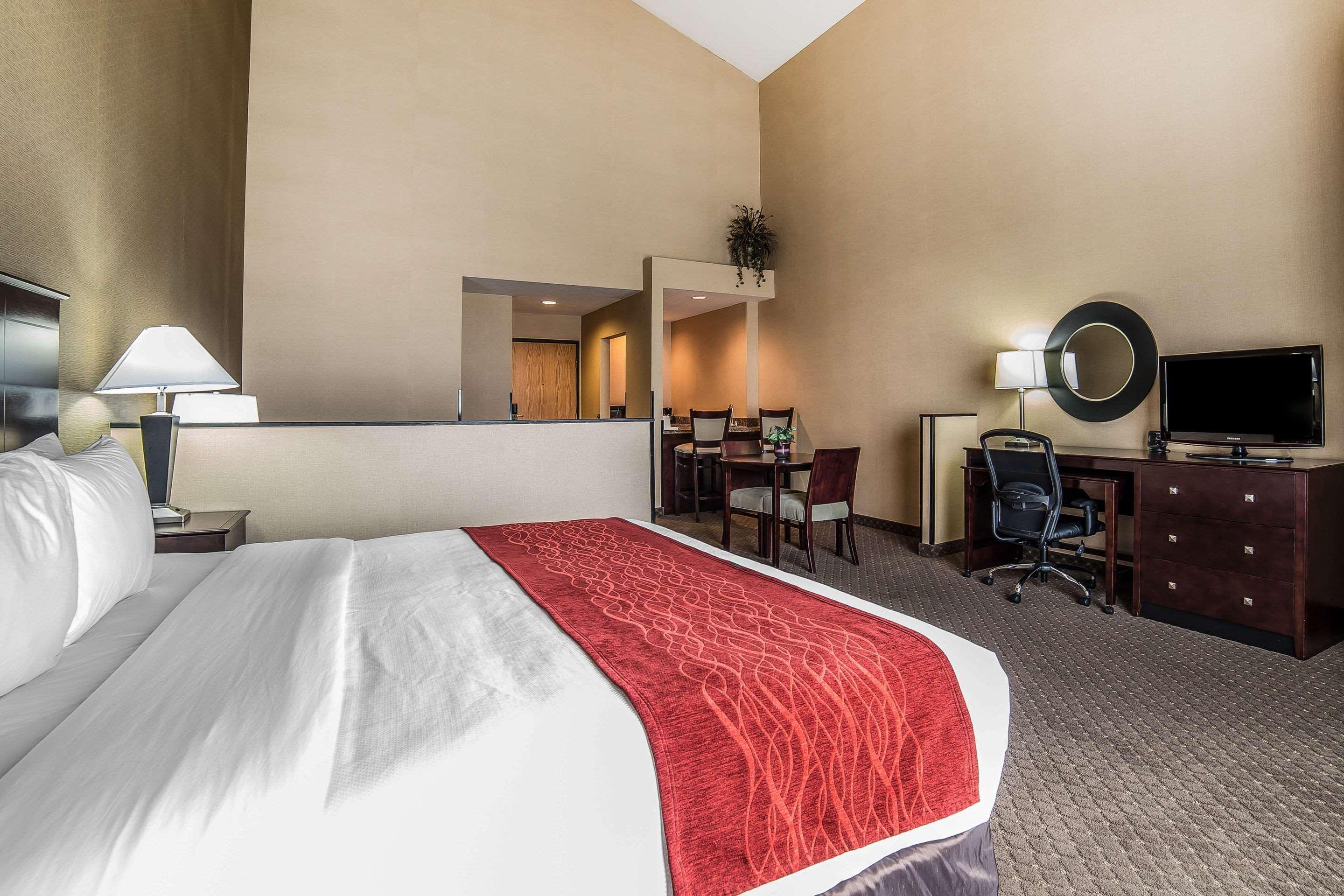 Comfort Suites Ogden Conference Center Buitenkant foto
