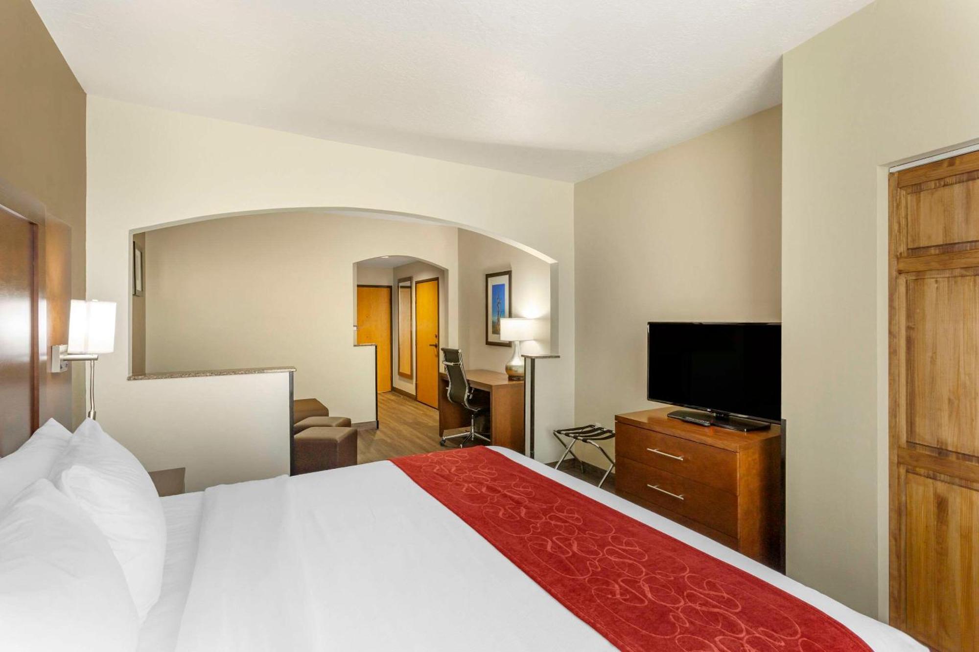 Comfort Suites Ogden Conference Center Buitenkant foto